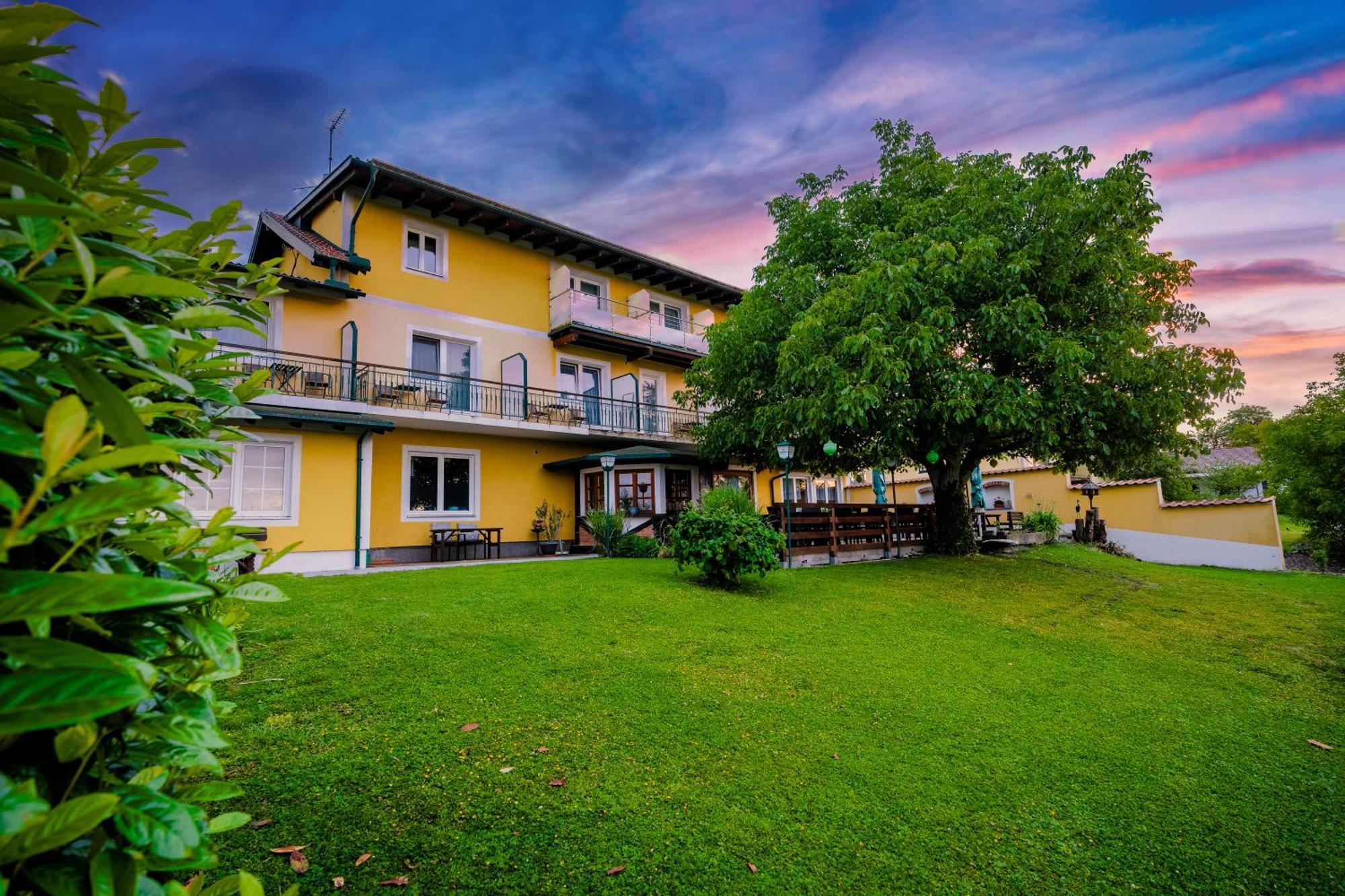 Pension Baumgartner-Berghof Obernberg am Inn Esterno foto